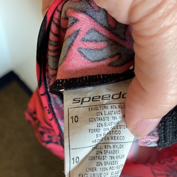 Hawaiian print floral halter bathing top - Picture 4 of 4